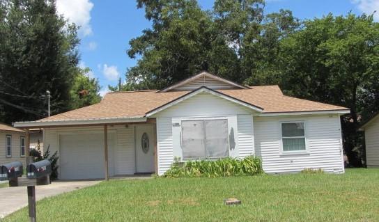 1308 16th St in Huntsville, TX - Building Photo