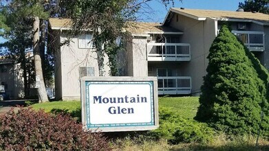 200 E Pioneer Dr in Heppner, OR - Building Photo - Building Photo