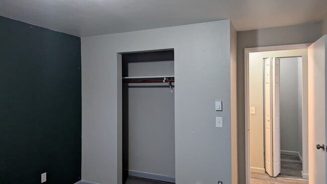 1492 Main St in Buckley, WA - Foto de edificio - Building Photo