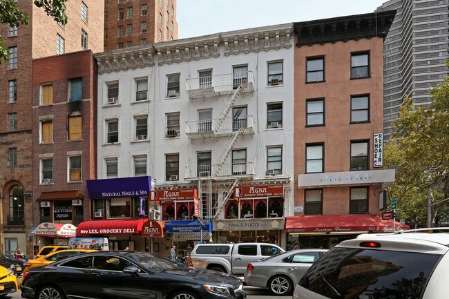 805-807 Lexington Ave in New York, NY - Building Photo - Building Photo