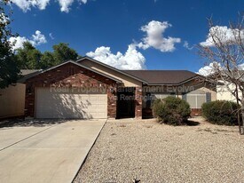 4926 E Whitehall Dr in Queen Creek, AZ - Building Photo