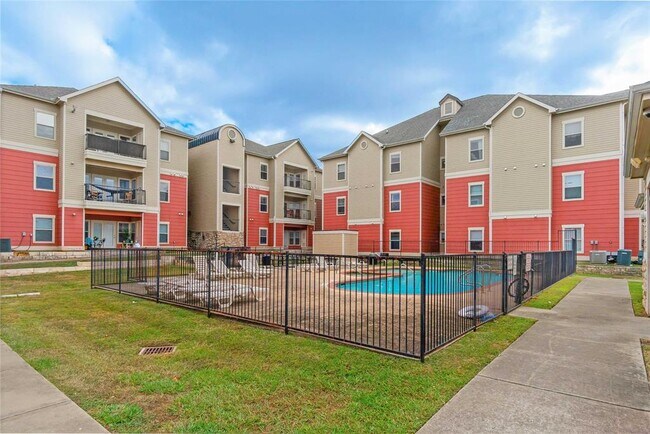 property at 1901 Crossing Pl