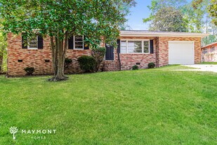 4010 Pine Cone Dr in Columbia, SC - Building Photo