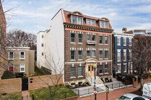 La Carona in Washington, DC - Building Photo