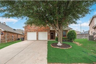 15704 Ringdove Ct in Roanoke, TX - Building Photo
