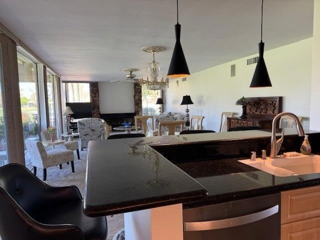 42419 Adams St, Unit 204 in Bermuda Dunes, CA - Foto de edificio - Building Photo