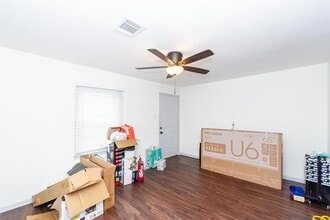 4606 Sharon St in Houston, TX - Building Photo - Building Photo