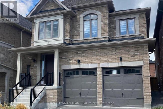 property at 10 St Ives Cres