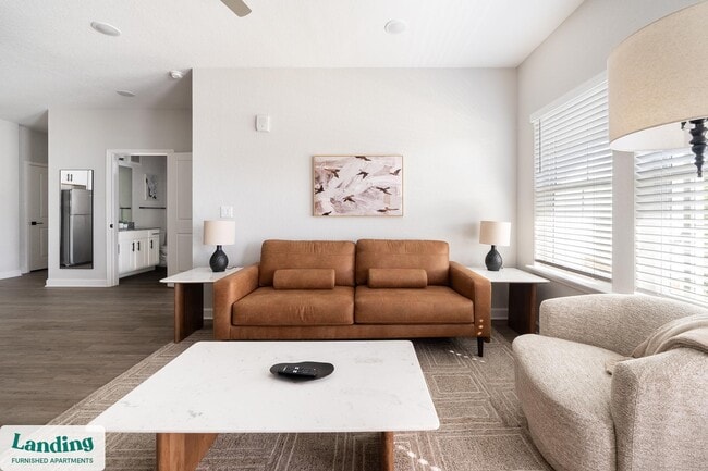 84 San Filippo Dr SE, Unit 08-8104 in Palm Bay, FL - Foto de edificio - Building Photo