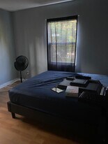 2022 E New Orleans Ave in Tampa, FL - Building Photo