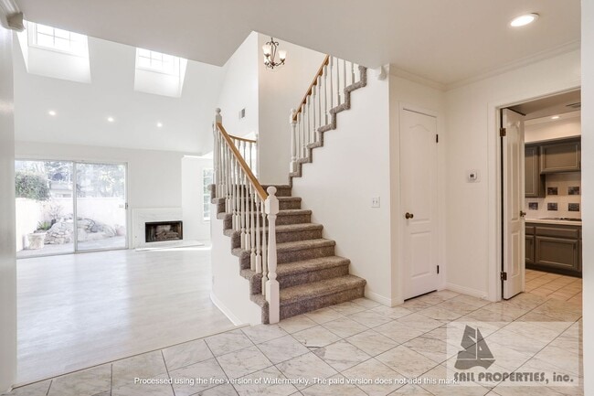 6126 Eaglecrest Dr in Huntington Beach, CA - Building Photo - Building Photo