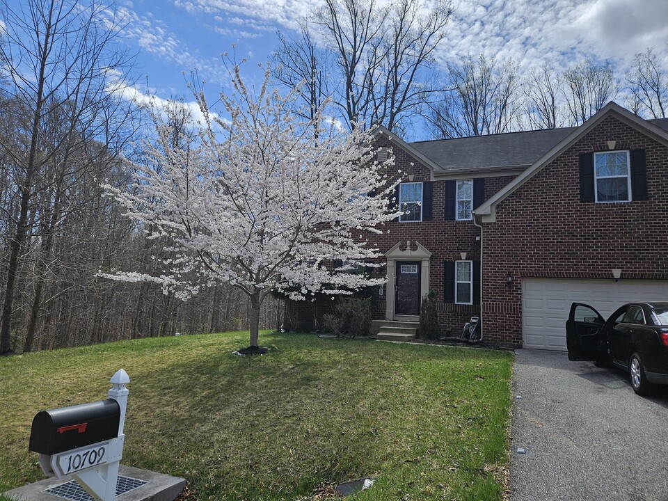 10709 Keepsake Ln in Upper Marlboro, MD - Building Photo