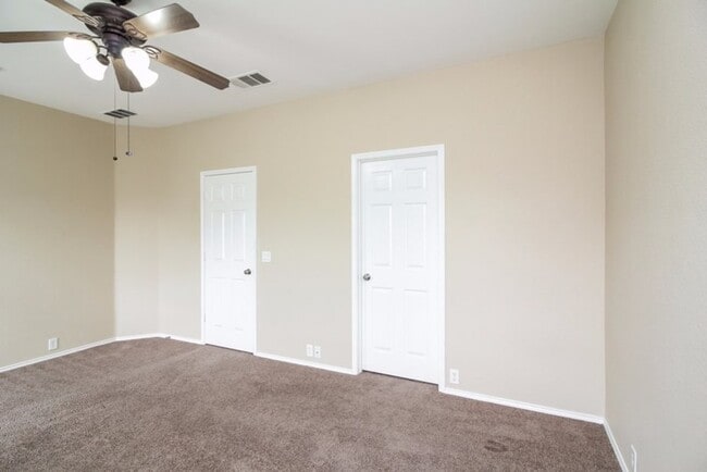 8921 Puerto Vista Dr in Fort Worth, TX - Building Photo - Building Photo