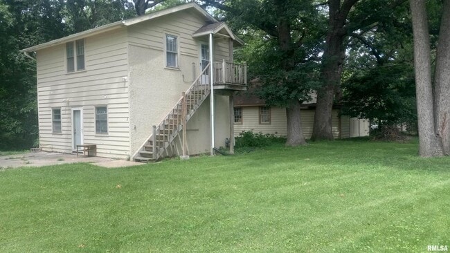 property at 735 20th Ave