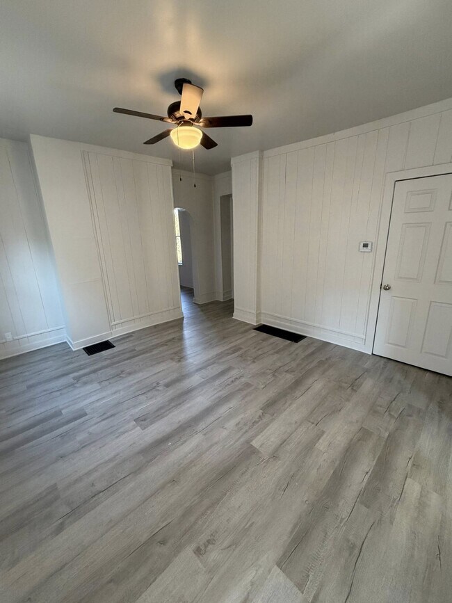 1015 Eastman St in Zanesville, OH - Building Photo - Building Photo