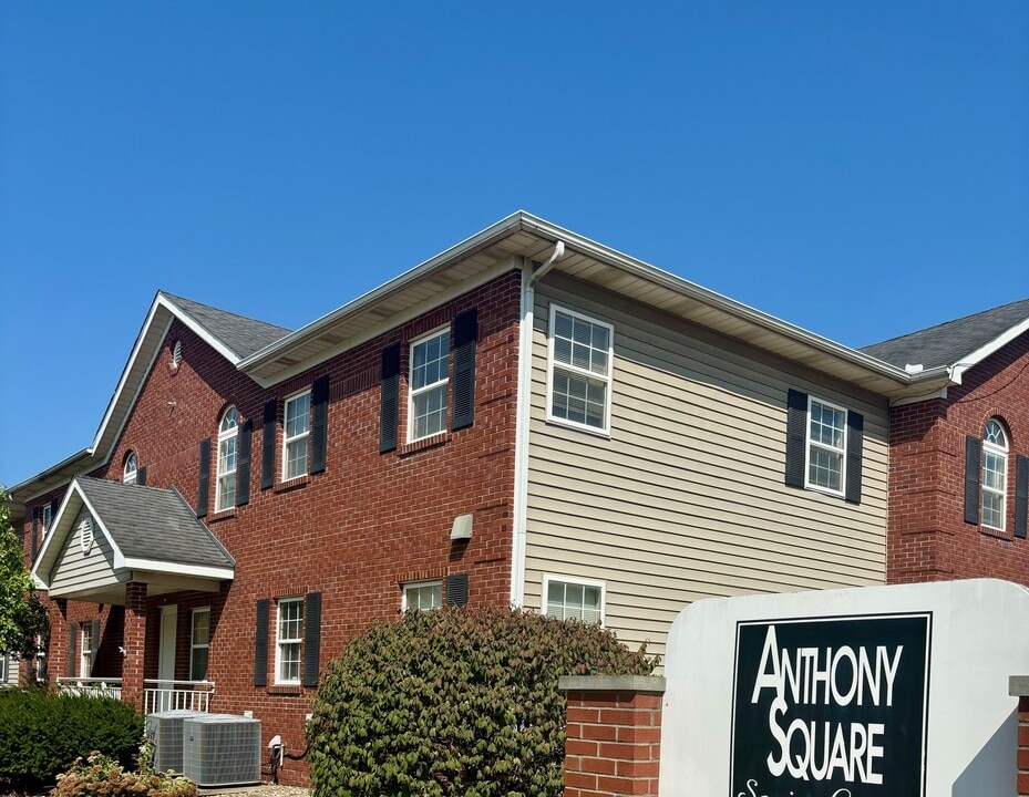 Anthony Square Senior Apartments in Terre Haute, IN - Foto de edificio