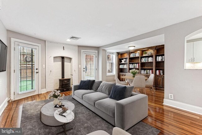 property at 1747 18th St NW