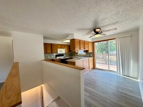 4648 13th St NW in Canton, OH - Foto de edificio - Building Photo
