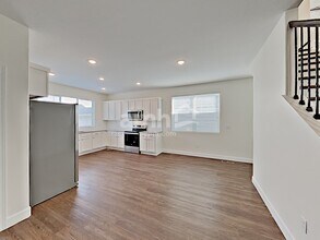 4771 Crestone Peak St in Brighton, CO - Foto de edificio - Building Photo