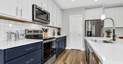 1205 Seven Sisters Rd in Black Mountain, NC - Building Photo - Building Photo
