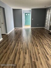 9 Des Moines Ct in Tinton Falls, NJ - Building Photo - Building Photo