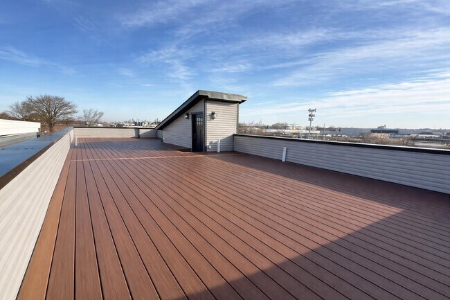 92 E 27th St in Bayonne, NJ - Building Photo - Building Photo