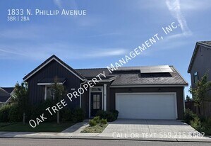 1833 N Phillip Ave in Clovis, CA - Building Photo