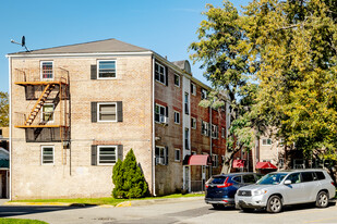 The Gardens at Forest Hill Apartments