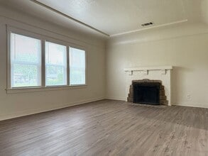 618 W 26th St in Merced, CA - Building Photo - Building Photo