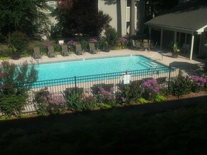 Otter Creek Villas in Little Rock, AR - Building Photo - Building Photo