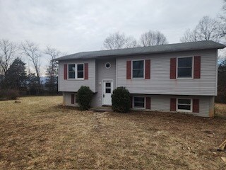 195 Redwood Dr in Rileyville, VA - Building Photo - Building Photo