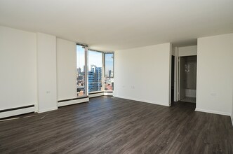 55 W Chestnut St-Unit -1003 in Chicago, IL - Building Photo - Building Photo