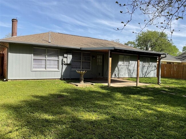 16966 Glen Eagle Dr N in Conroe, TX - Building Photo - Building Photo