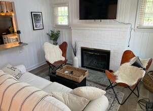 42 Taylor Ave in Madison, CT - Building Photo - Building Photo