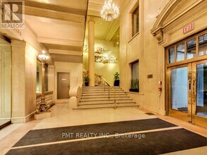 1-921 King St W in Toronto, ON - Building Photo - Building Photo