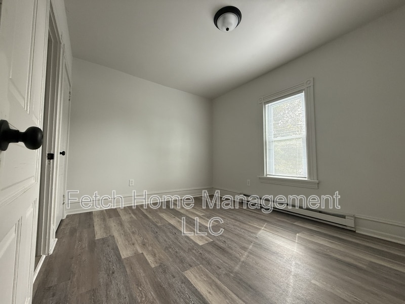 736 E King St in Lancaster, PA - Foto de edificio