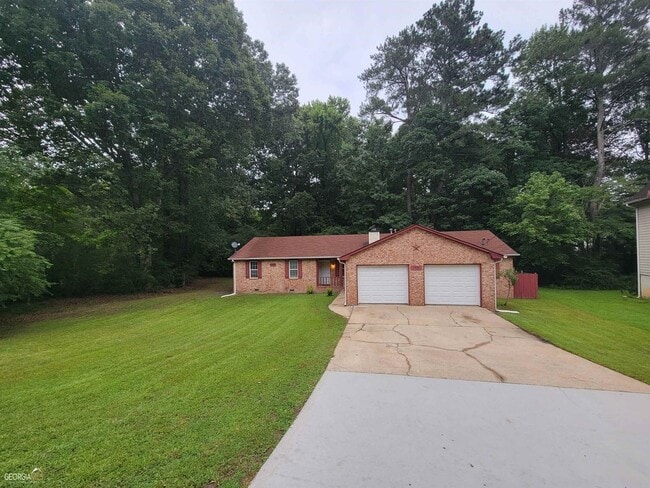 property at 5924 N Castlegate Dr