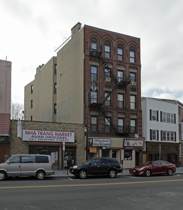 253 Newark Ave in Jersey City, NJ - Foto de edificio