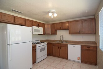 518 W Santa Paula St in Tucson, AZ - Building Photo - Building Photo