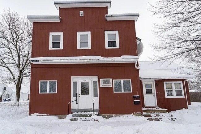 629 Park Ave in Wausau, WI - Building Photo - Building Photo