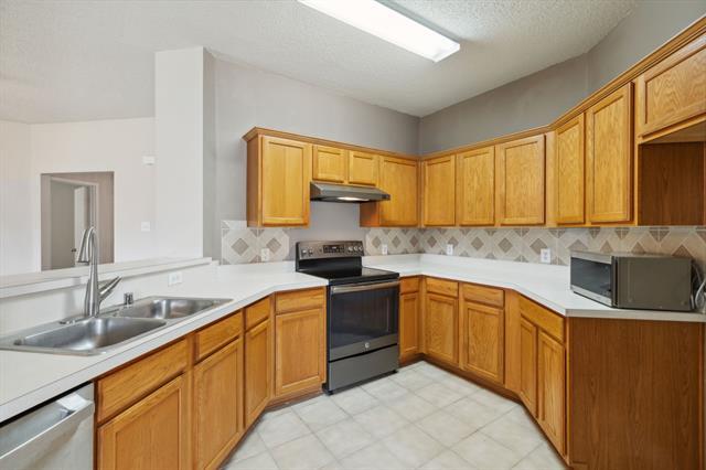 property at 9916 Nixon Dr