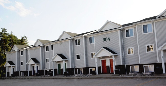 property at 904 Douglas St