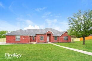 225 Grant Dr in Royse City, TX - Building Photo