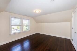 745 Fellsway in Medford, MA - Foto de edificio - Building Photo