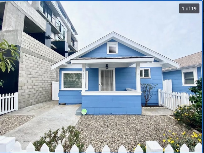 2136 Columbia St in San Diego, CA - Building Photo - Building Photo