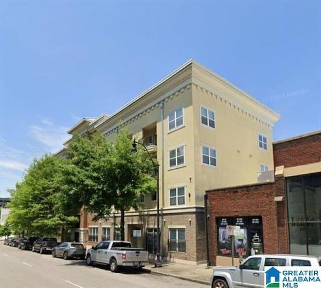 2020 5th Ave, Unit 436 in Birmingham, FL - Building Photo - Building Photo