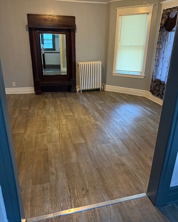 428 Hudson Ave, Unit One Bedroom Apartment 1F in Albany, NY - Building Photo