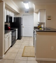 700 Boardwalk Dr in Palm Valley, FL - Foto de edificio - Building Photo