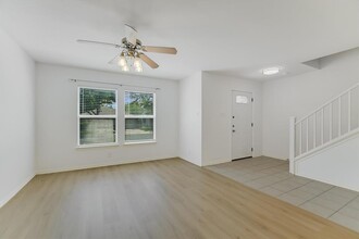 1607 Eagle Wing Dr in Cedar Park, TX - Building Photo - Building Photo