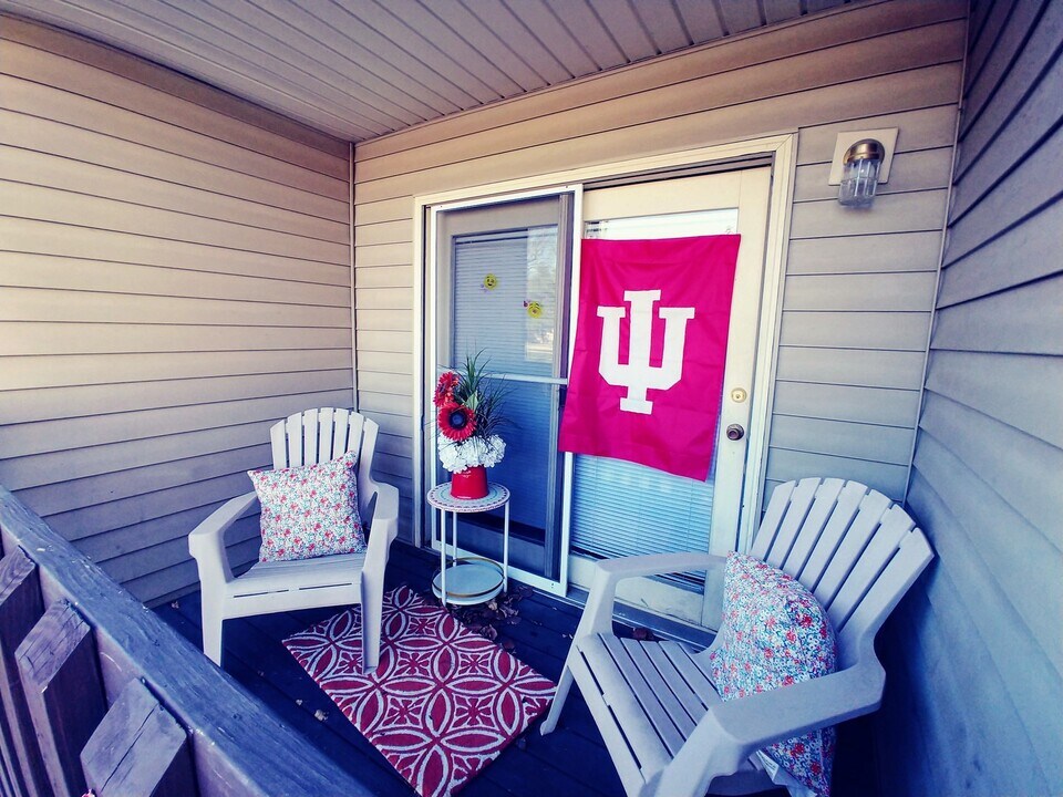 1737 N Lincoln St in Bloomington, IN - Foto de edificio